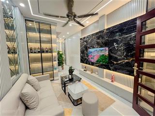 Nhà đẹp phố trần quốc vượng, lô góc, ngõ thông, gần phố, trung tâm các trường đại học, ở ngay