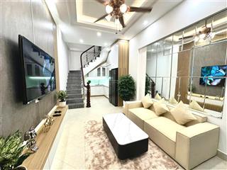 Gấp gấp! nhà phố khúc thừa dụ, cầu giấy, lô góc, cực gần phố, kinh doanh, ở luôn và ngay ạ