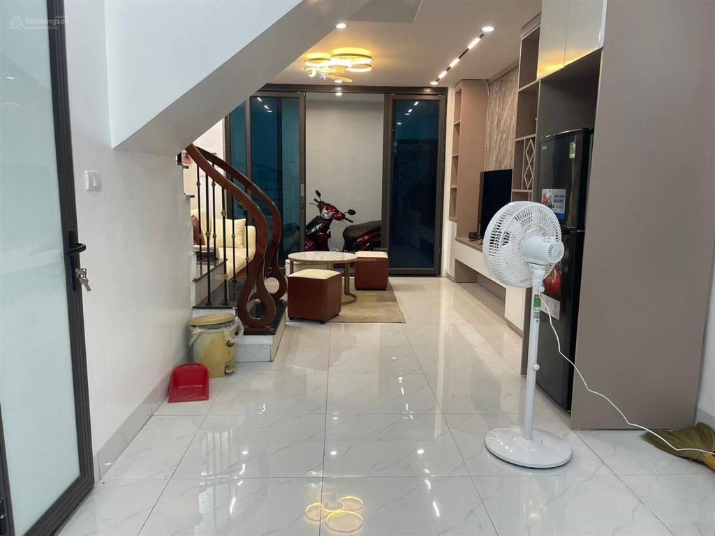 Rẻ nhất ba đình, 45m2, lô góc, gần phố, về ở luôn, gấp rất gấp chủ có việc cần bán ngay