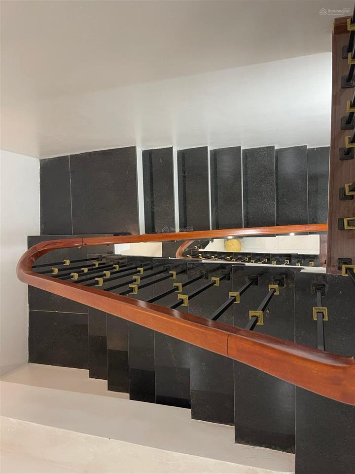 Rẻ nhất ba đình, 45m2, lô góc, gần phố, về ở luôn, gấp rất gấp chủ có việc cần bán ngay