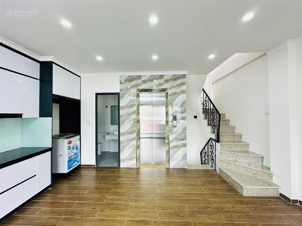 Gấp! nhà phân lô phố vĩnh phúc ba đình, 6t thang máy, lô góc, gần phố, full nội thất xịn, 48m2*6t