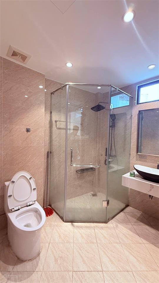 Phân lô phố phố văn cao gần ô tô, lô góc, kinh doanh, nội thất siêu đẹp, ở luôn đón tết