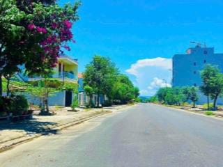 Cần bán lô hướng đông 138m2 ngay sát đh fpt
