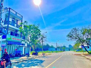 Cần bán gấp lô 138m2, ngang 6m, trục thông ngay đh fpt đà nẵng