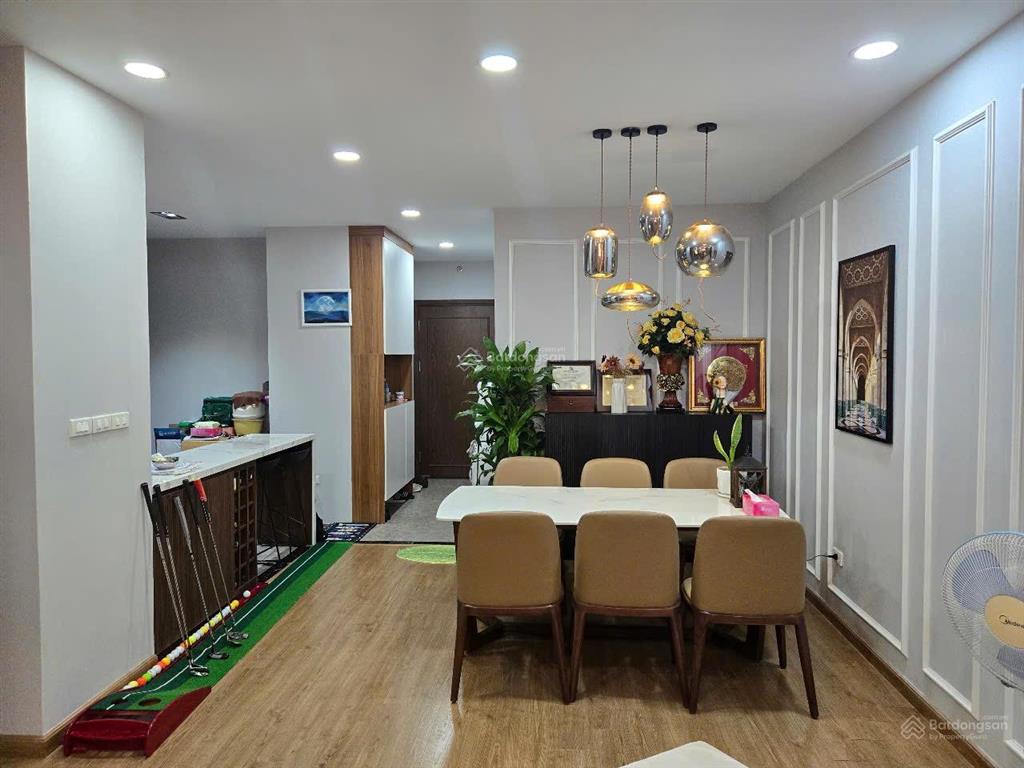 Anh chị tìm nhà khu thành phố giao lưu, hãy xem ngay bảng hàng em tuyển cập nhật hàng ngày, tại đây