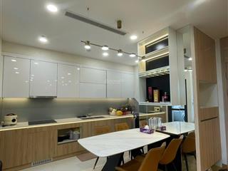 Gia đình bán gấp căn 2 ngủ, 93m2, tòa intracom 2 cầu diễn, sẵn sổ, có slot ô tô, thiện chí 6.2 tỷ