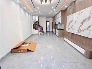 Nhà đẹp hoa lâm việt hưng (hiếm) 35m2 5 tầng full nội thất nhà dân xây độc lập 7 tỷ ctl