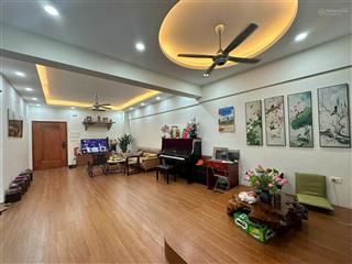 Bán căn hộ nơ 2 bán đảo linh đàm  120m2 3 phòng ngủ 2vs giá 8,1 tỷ