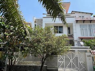 Bán biệt thự khan hiếm khu k300 đường c18, tân bình  dt 9 x 10  kc 3 tầng  giá 17 tỷ