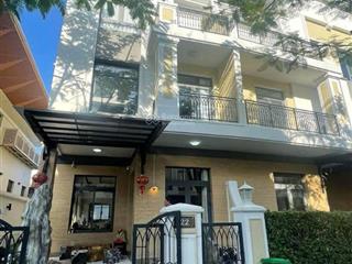 Biệt thự phong cách châu âu siêu đẹp đường đặng thùy trâm  dt 10 x 22m  3 tầng + st  giá 32 tỷ