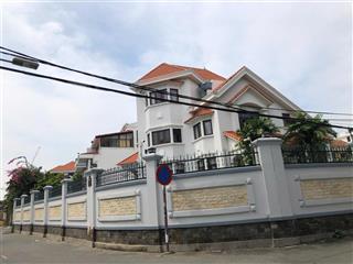 Bán nhà góc 2 mặt tiền rẻ nhất thảo điền, thủ đức  dt 14x14m  4 tầng  hđt 70 tr/th  25.5 tỷ