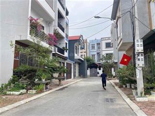 Chính chủ gửi bán giãn dân phượng mao quế võ 80m2. mt 5m. đường vỉa hè đẹp long lanh, cách kcn qv1