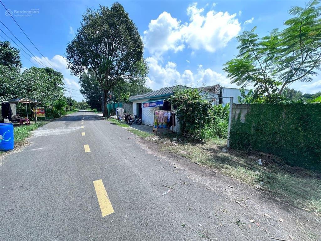 241,5m2 thổ cư 100% nở hậu mặt tiền kinh doanh đường 20m lý thị chừng  tỉnh lộ 15. giá chỉ 2 tỷ 3