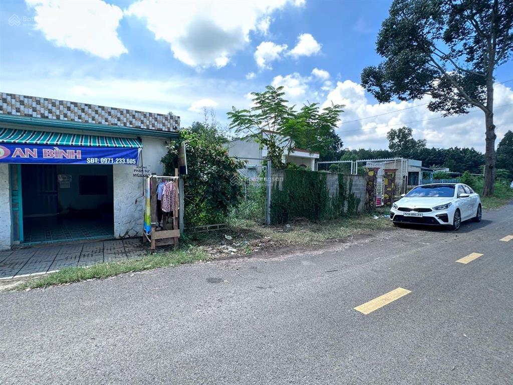 241,5m2 thổ cư 100% nở hậu mặt tiền kinh doanh đường 20m lý thị chừng  tỉnh lộ 15. giá chỉ 2 tỷ 3