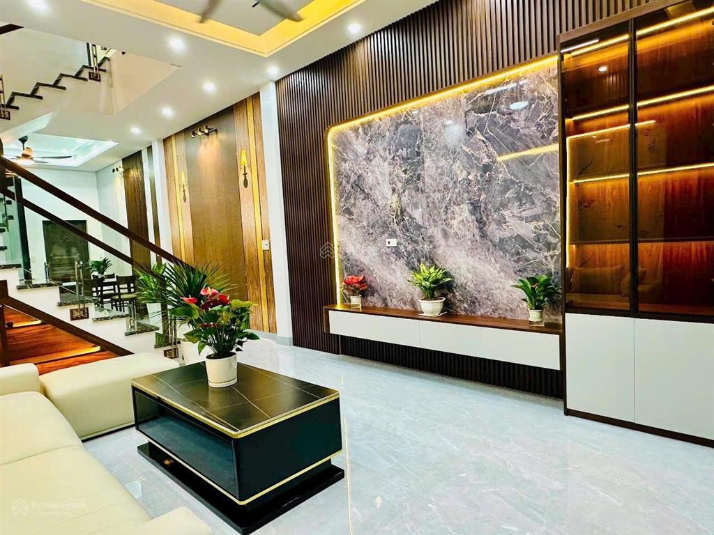 Cần băn căn nhà 3 tầng ngõ 66 ngô quyền tp. dương cũ