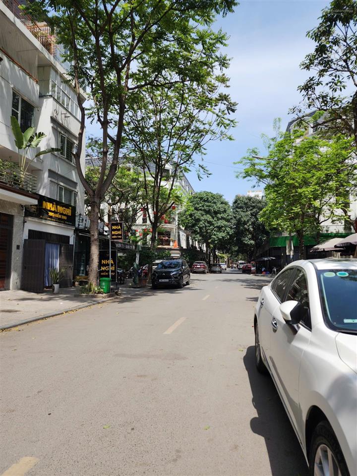 Bán nhà liền kề kđt văn phú, hà đông, 63m2 x 5 tầng thang máy, mặt tiền 5m, 16.8 tỷ, đường rộng