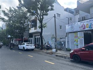 Tin đặc biệt  bán lô đất vuông như tờ a4 mặt phố thanh thuỷ . diện tích  106m2.