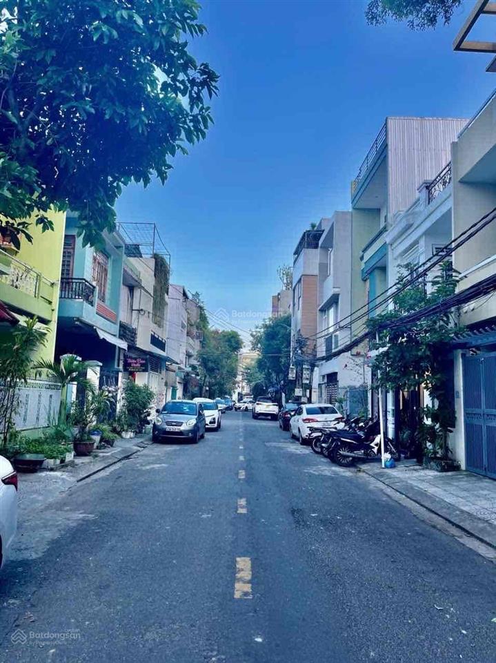 Bán đất mặt tiền thi sách trung tâm hải châu.diện tích 90m2 ngang 6m . giá rẻ nhất