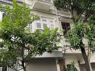 Bán nhà phân lô văn cao 5tâng 2mặt ngõ ô to tránh vào nhà gần hồ tây tặng full nội thất 16,3tỷ