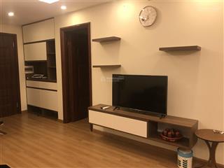 Hot cho thuê căn hộ 70m2, 2 ngủ, 2 wc, đủ đồ tại home city, giá 15tr.  