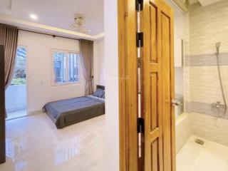 Phòng full nội thất, bancol ngay cầu thị nghè tiện qua các quận trung tâm  0902 299 ***