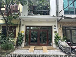 Bán nhà phân lô đền lừ, ô tô và nhà, 51m, mt 4,2m, giá đầu tư, đẹp + hiếm không đối thủ, tiện ích.