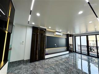 Bán nhà phân lô đền lừ, 40m2, 6t thang máy, lô góc, 3 thoáng, có sân riêng, ngõ nông 3 bước ra ô tô