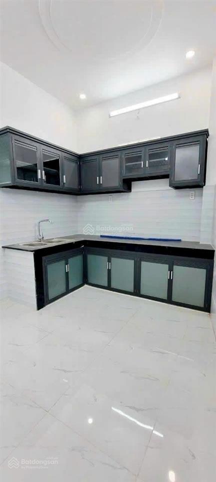Bán nhà đẹp 3 tầng 3,4*11m, 1,8 tỷ, ấp 2/5 đường 826c long hậu, giáp nhà bè, shr, sang tên ngay