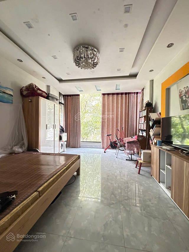 Nhà đẹp ở ngay trần phú, hà đông, 50m2x4 tầng, giá 11.6 tỷ, ô tô vào nhà, kinh doanh, 2 thoáng.