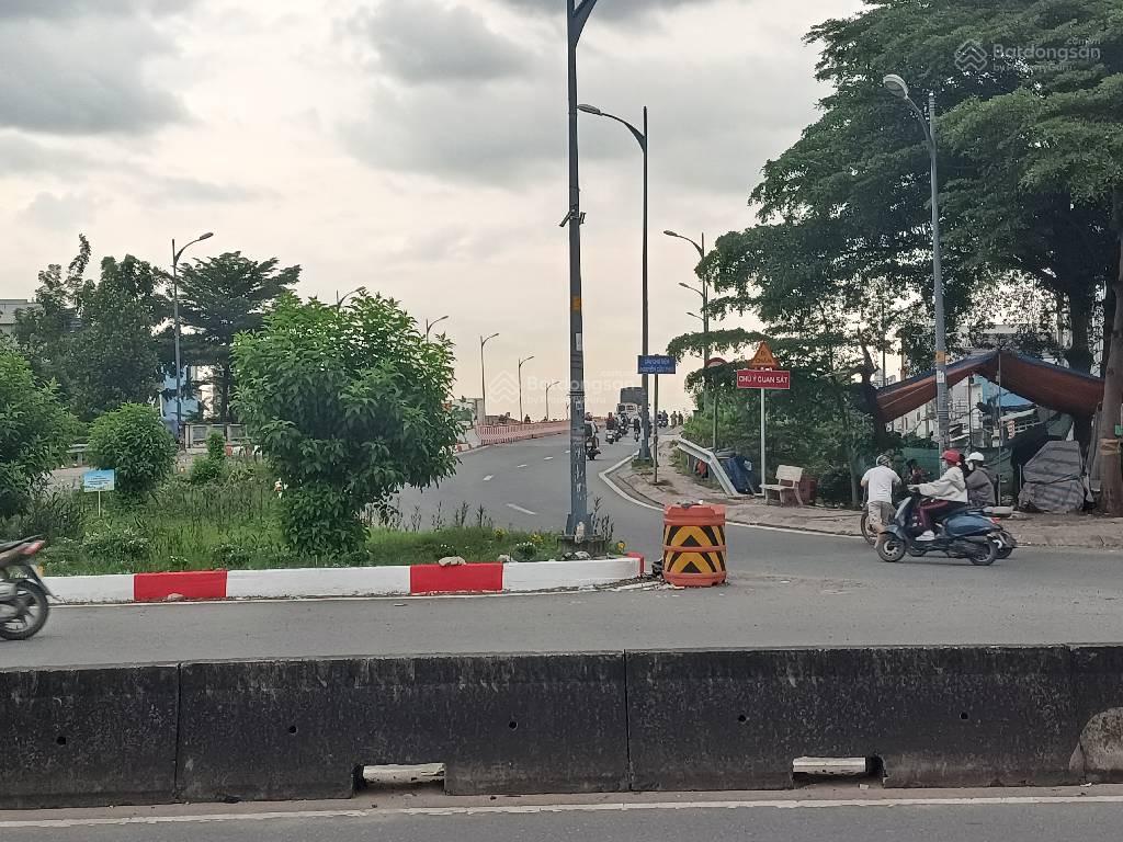 Chủ cần bán gấp đất lớn 2.550m mặt tiền đường nguyễn cửu phú  xã tân kiên  huyện bình chánh. 82ty