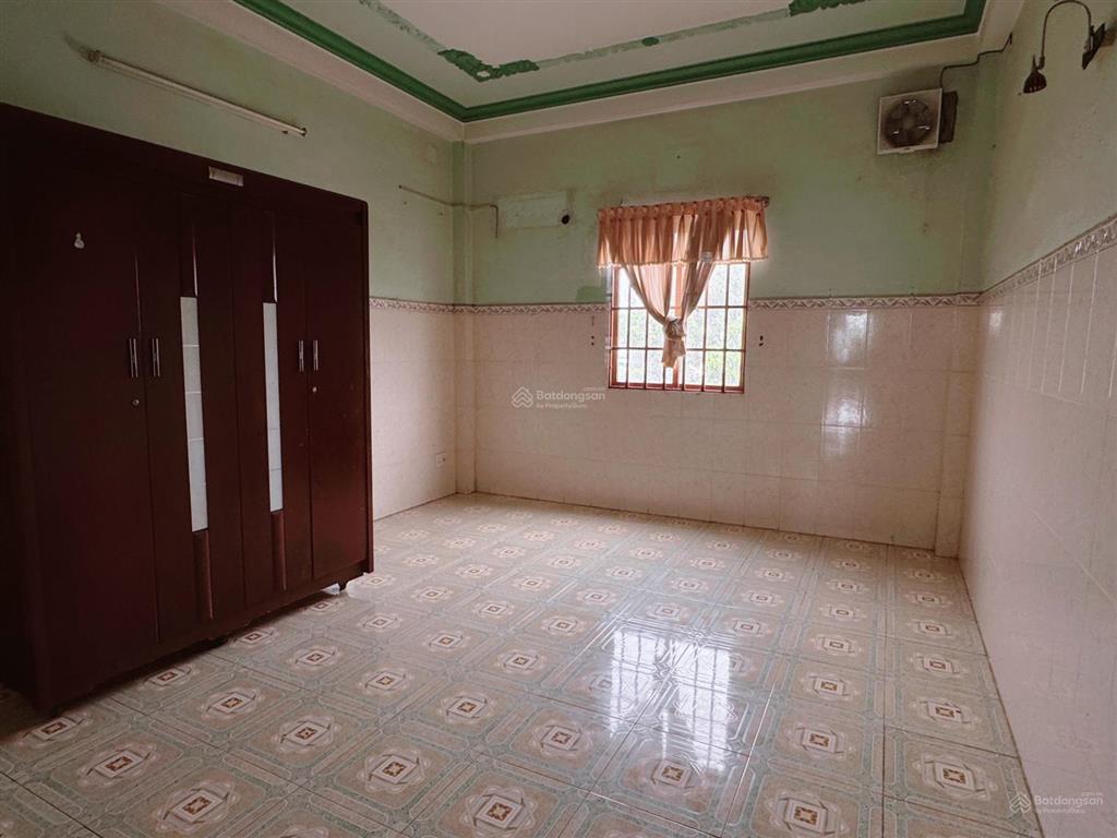 Bán nhà mặt tiền 20m đinh đức thiện. bình chánh. dt khủng 242m2 4,3x56m 4 tầng. btct. nhỉnh 9ty.