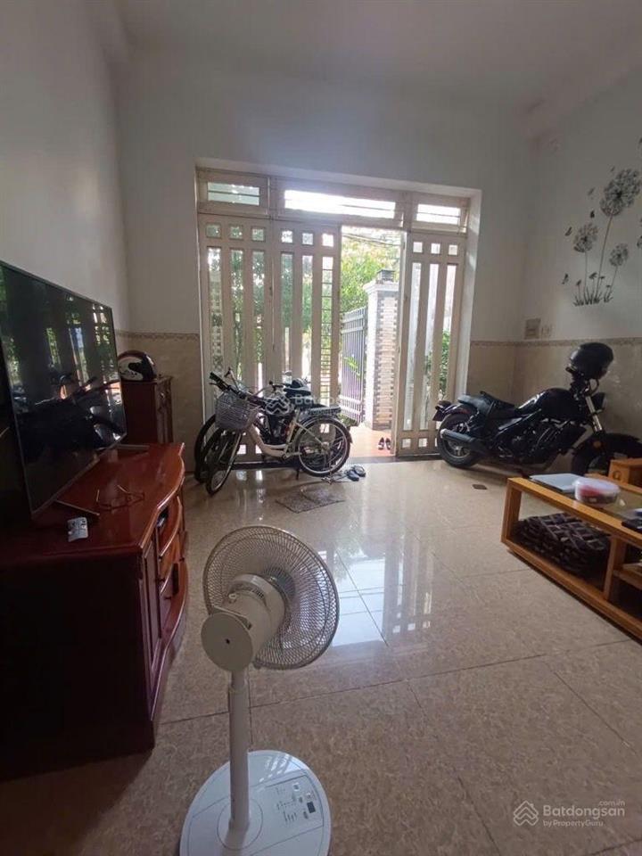 Bán lô đất tặng nhà dt 4,5x18m đường 8m, sát cạnh kdc bình hưng, khu xây dựng cao tầng, nhìn 7 tỷ