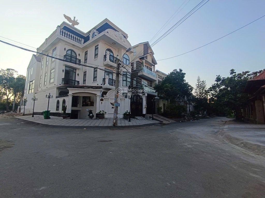 Bán lô đất tặng nhà dt 4,5x18m đường 8m, sát cạnh kdc bình hưng, khu xây dựng cao tầng, nhìn 7 tỷ