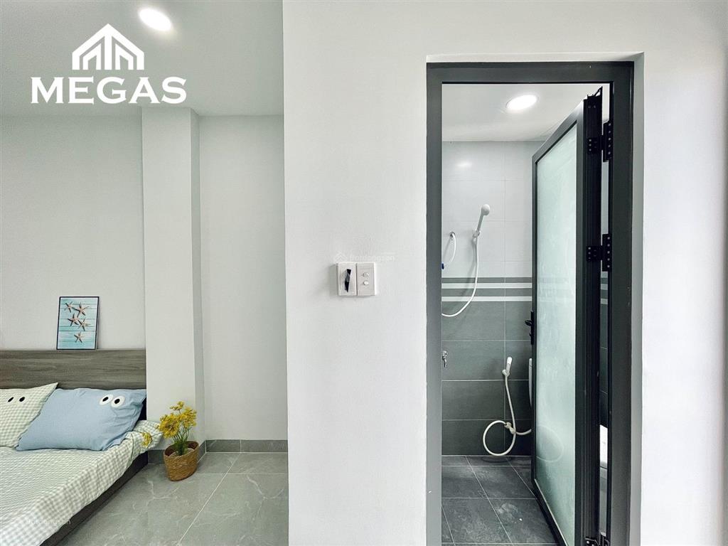 Studio sinh viên full nt sạch sẽ thoáng mát hiện đại ngay lạc long quân