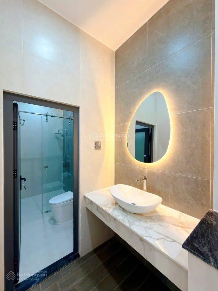 Nhà đẹp đại mỗ ô tô vào nhà  bãi đỗ cạnh nhà  60m2  7.x tỷ