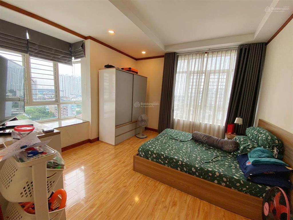 Bán các căn góc phú hoàng anh 3pn 129m2, view phú mỹ hưng thoáng mát, full nội thất, sổ hổng riêng