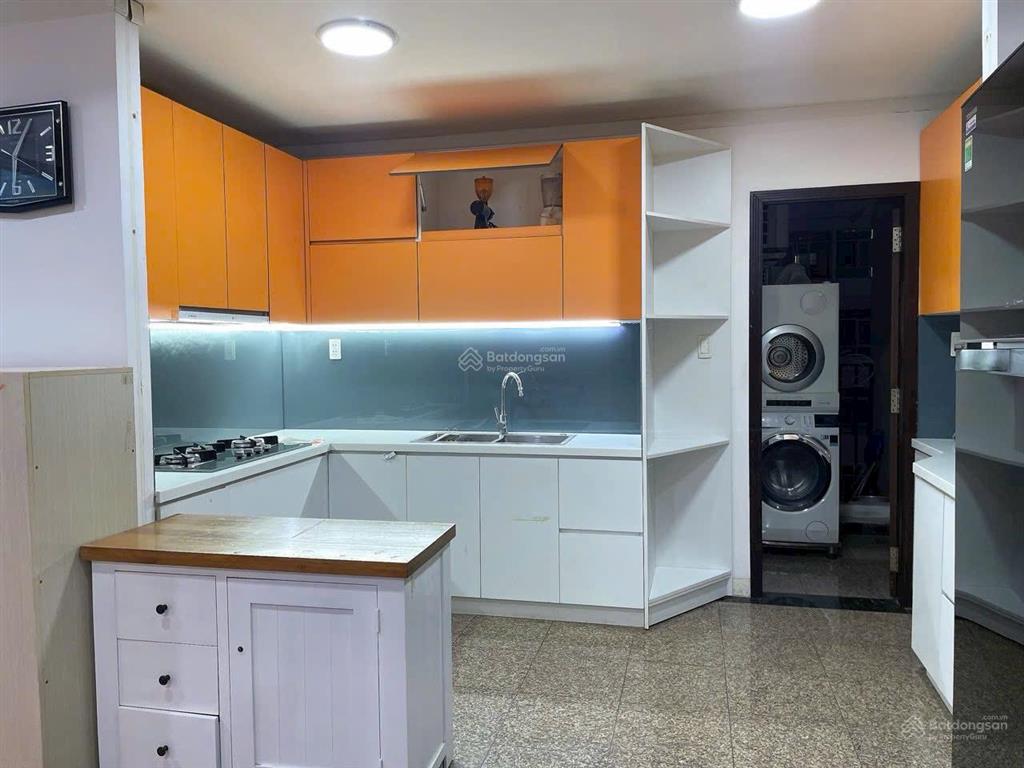 Bán các căn góc phú hoàng anh 3pn 129m2, view phú mỹ hưng thoáng mát, full nội thất, sổ hổng riêng