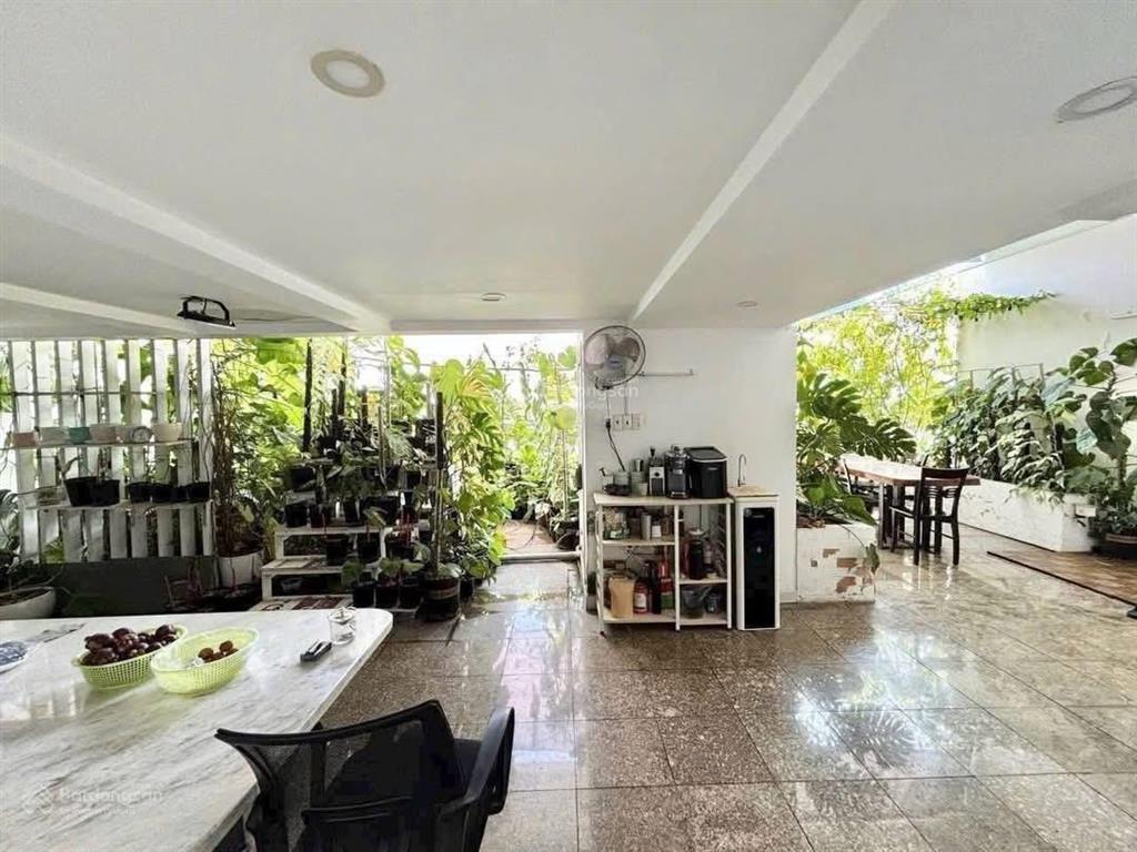 Bán căn hộ sân vườn phú hoàng anh 5pn, sổ hồng riêng, full nội thất