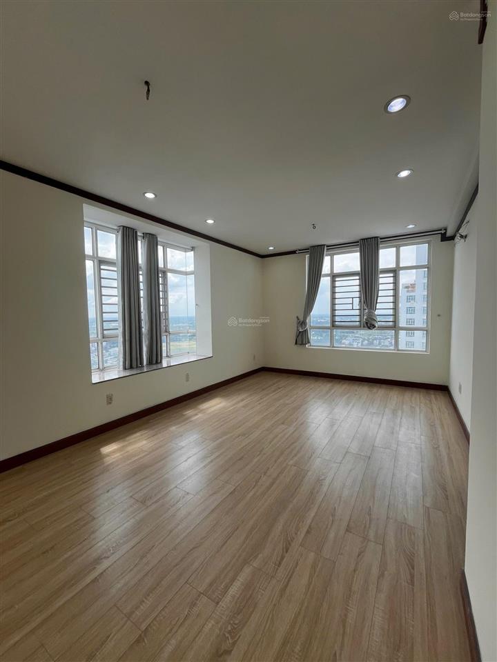 Căn hộ thông tầng(2 tầng riêng biệt) hoàng anh an tiến gold house 192.6m2 4pn, sổ hồng riêng