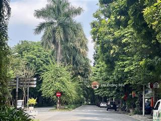 Bán nhà phố 105m2 khu khép spring valley 1c tại ecopark