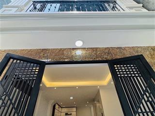 Chính chủ bán nhà minh khai 72m2 xây mới thang máy  giá 9,95 tỷ, cách ôtô chỉ 30m, tiện ích đầy đủ