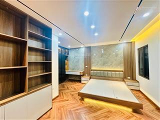 Bán nhà ngọc khánh, ba đình. ôtô, dt 45m2 x 6 tầng x mt 5,5m, thang máy, mới kính koong, có 15 tỷ.