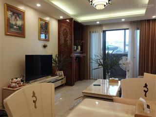Chung cư tân hoàng minh, hoàng cầu, tặng full nội thất xịn, dt 85m2, 2pn, 2 wc, giá 10,5 tỷ