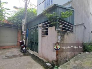 Giá đầu tư nhà  mặt ngõ rộng oto thông vài bước ra mặt phố  vị trí siêu đẹp gần chợ