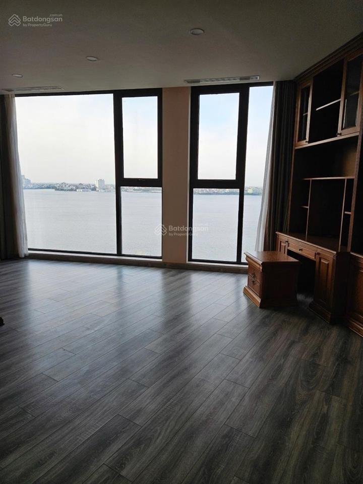 Bán căn góc tầng 10 view hồ tây toà sun grand city, dt 150m2, full nội thất