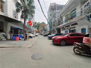 Bán nhà lô góc kinh doanh kim mã, 20 tỷ  60m2  mặt tiền 9.8m  5 tầng  ô tô tránh