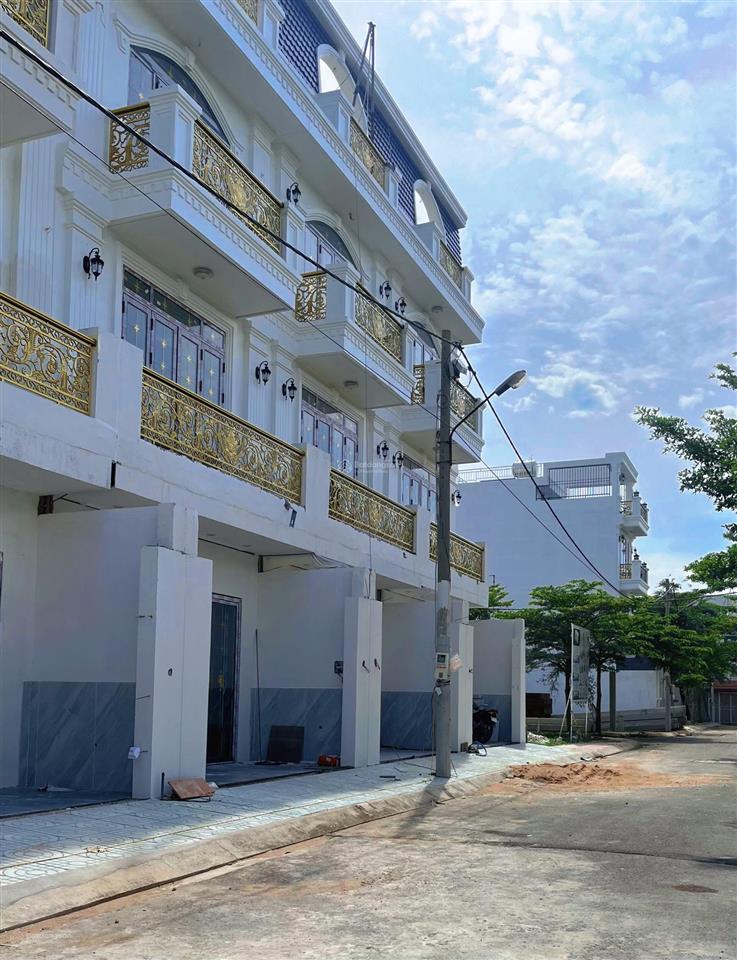 Lô đất ngon  4x24  hxh  gần phú mỹ hưng  cạnh q7  nhỉnh 4 tỷ