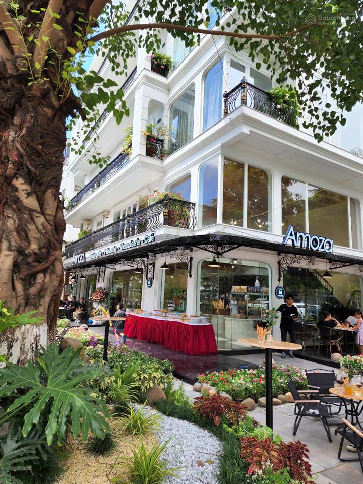 Hot bán gấp căn góc đẹp marina ecopark đang kinh doanh.  em 0966 659 ***
