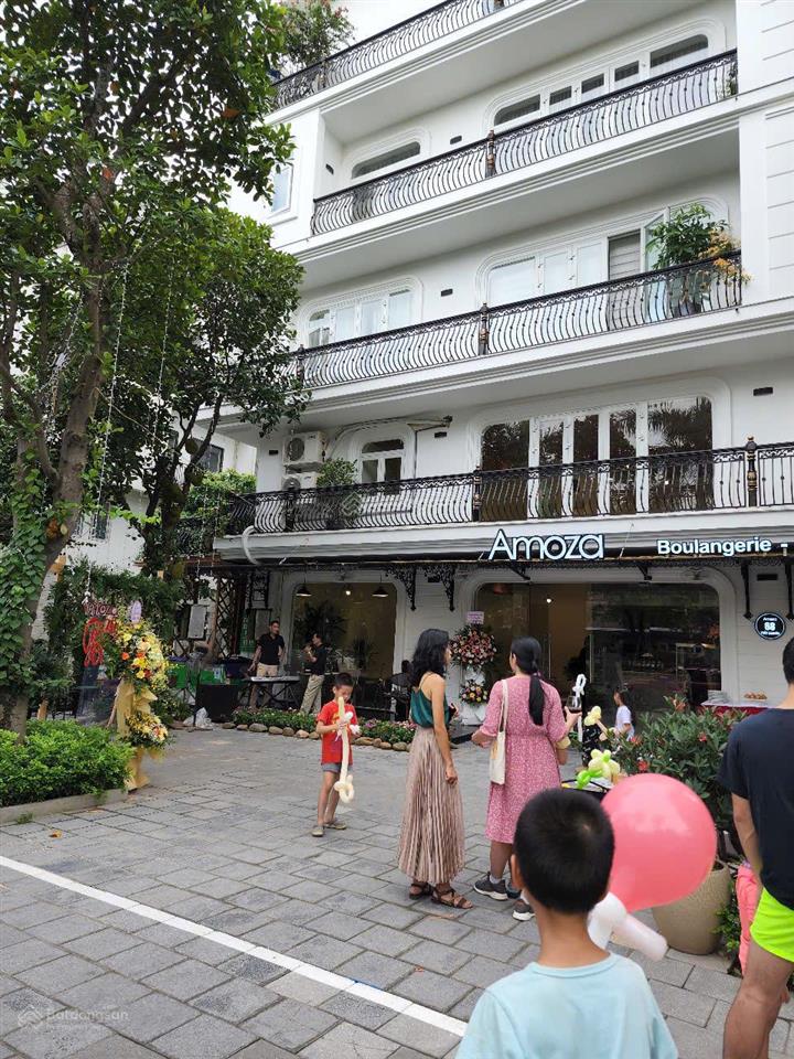 Hot bán gấp căn góc đẹp marina ecopark đang kinh doanh.  em 0966 659 ***