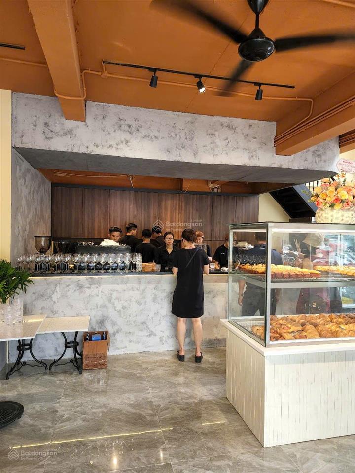 Hot bán gấp căn góc đẹp marina ecopark đang kinh doanh.  em 0966 659 ***